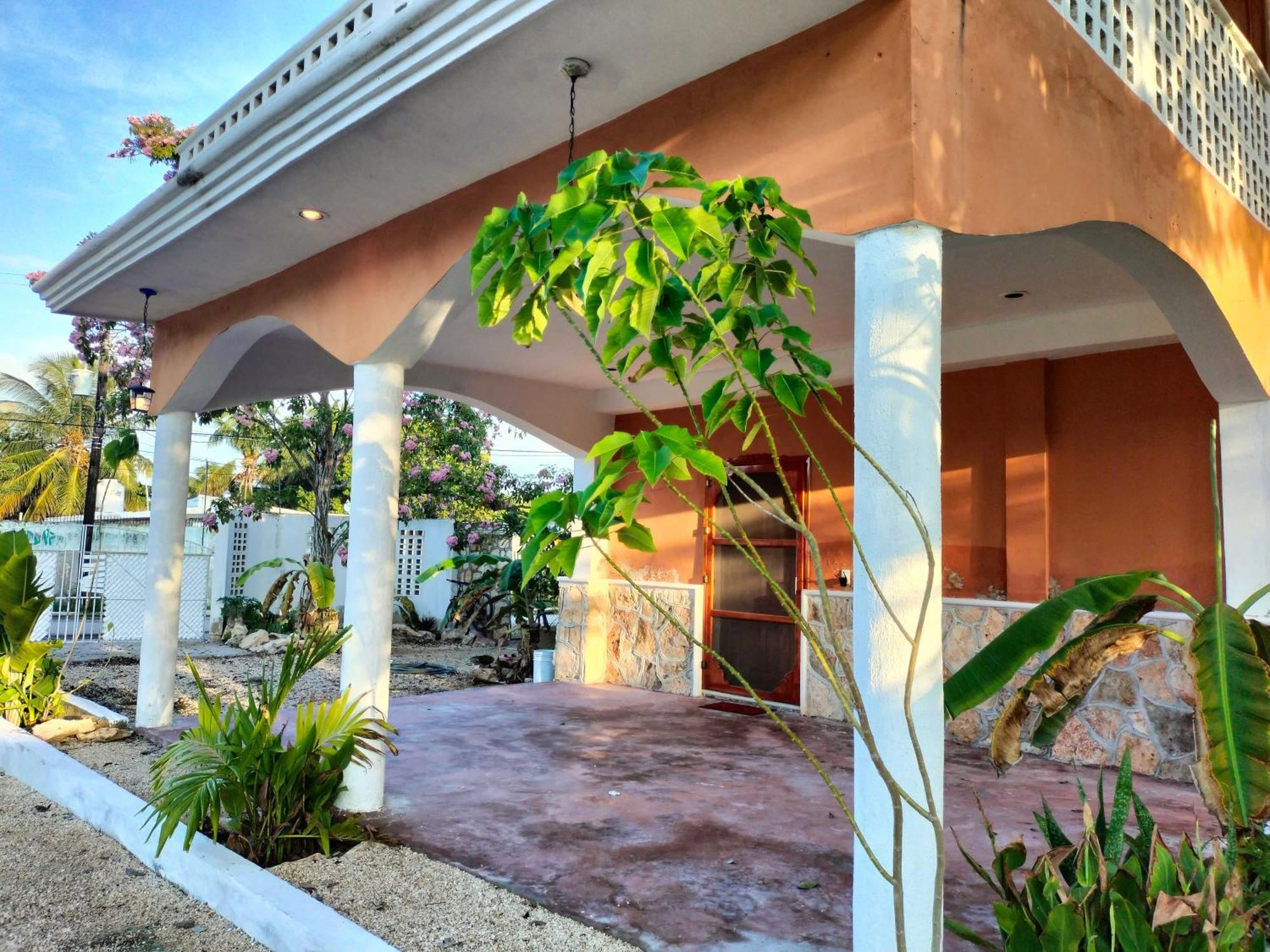 Casa En Villa Gabriela Celestun Exterior photo